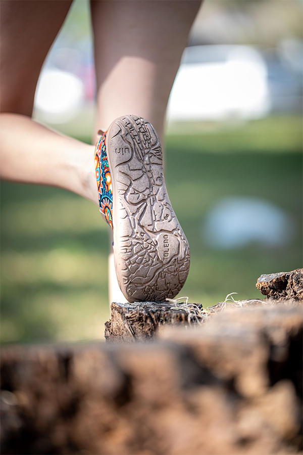 Calzado barefoot: qué es, qué beneficios tiene y cómo adaptarte sin lesionarte